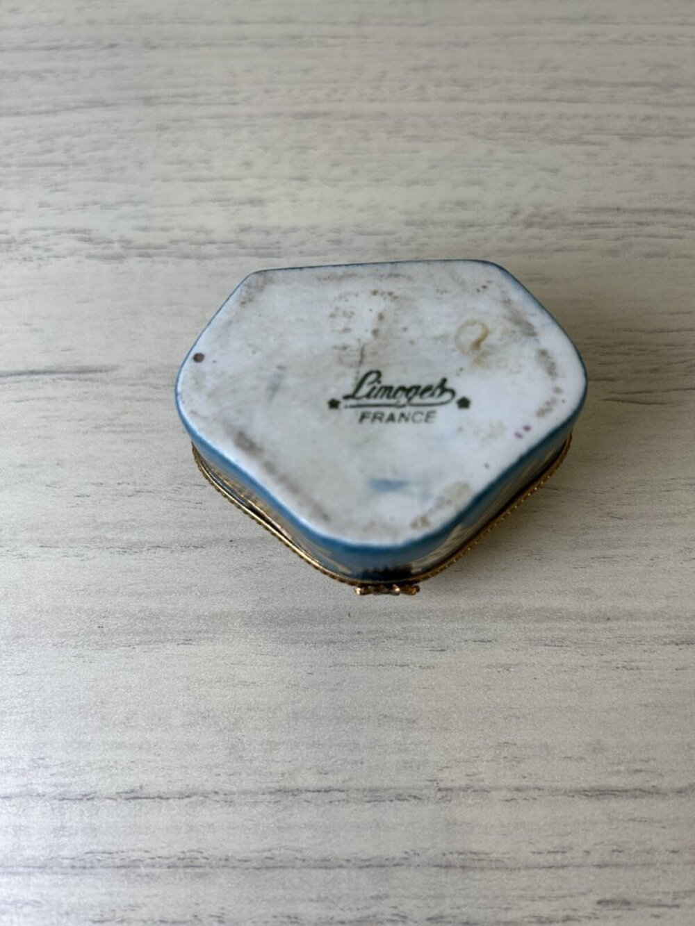 LIMOGES FRANCE BOX Vintage Blue Woman And Man Trinket Box Porcelain Serenade - Picture 5 of 12